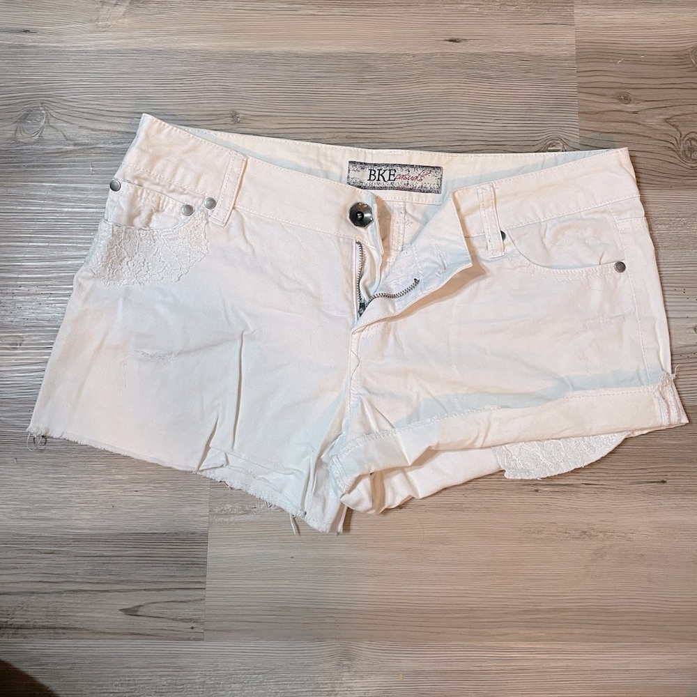 White BKE Casuals Lacey shorts with lace detail